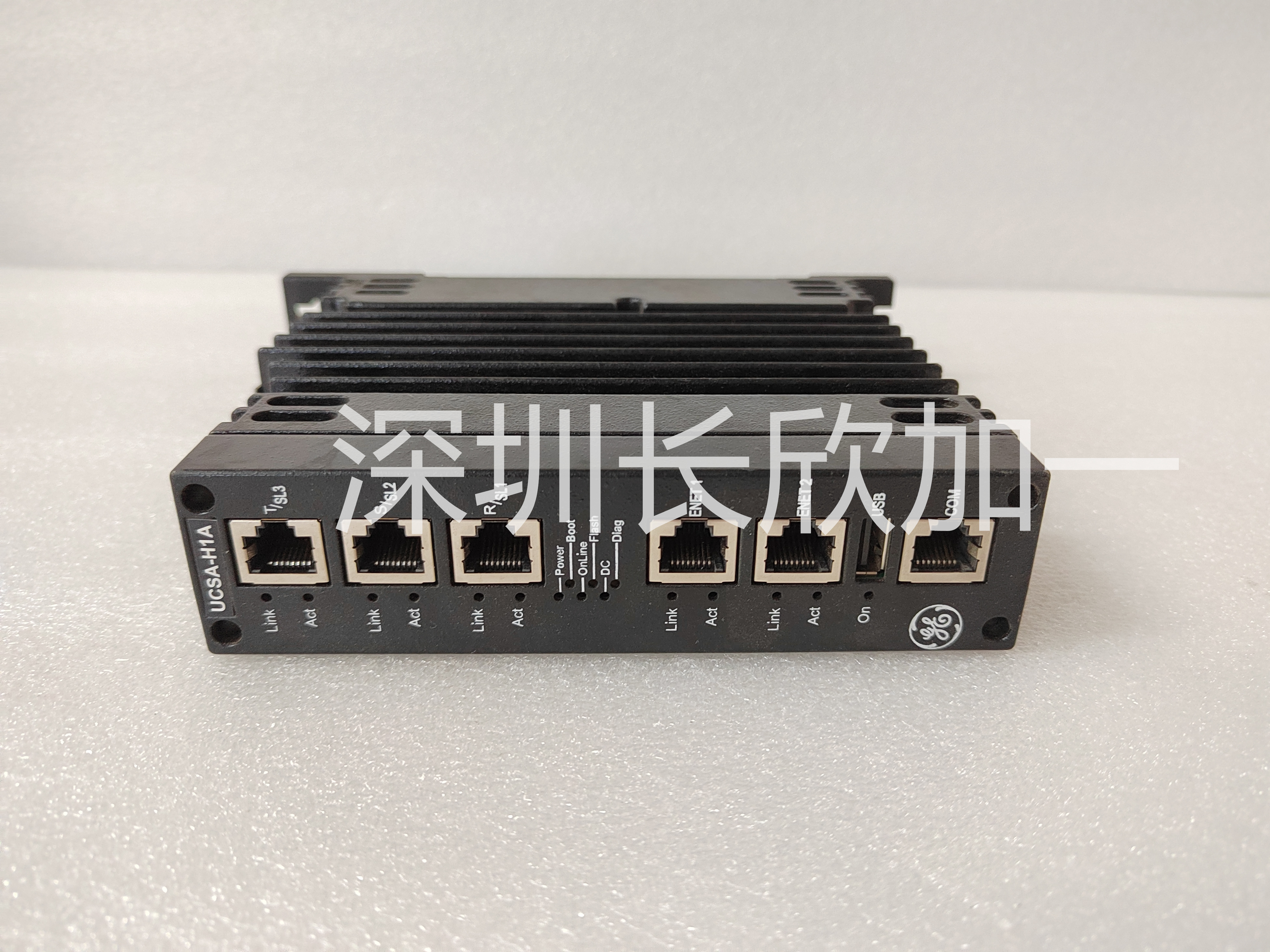 GE  IS220UCSAH1AK  嵌入式控制器