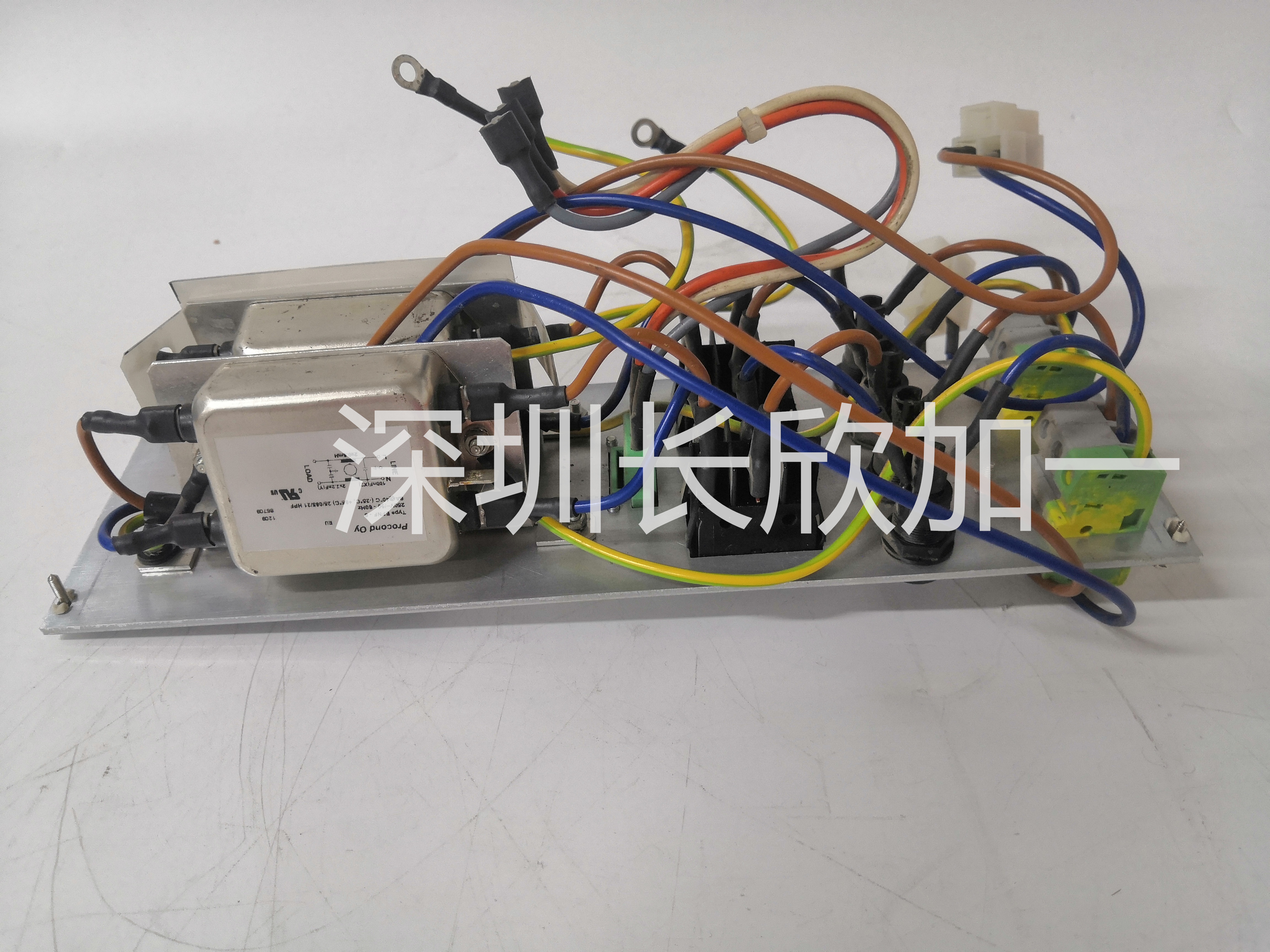 200-582-915-032 VM600 (3).jpg