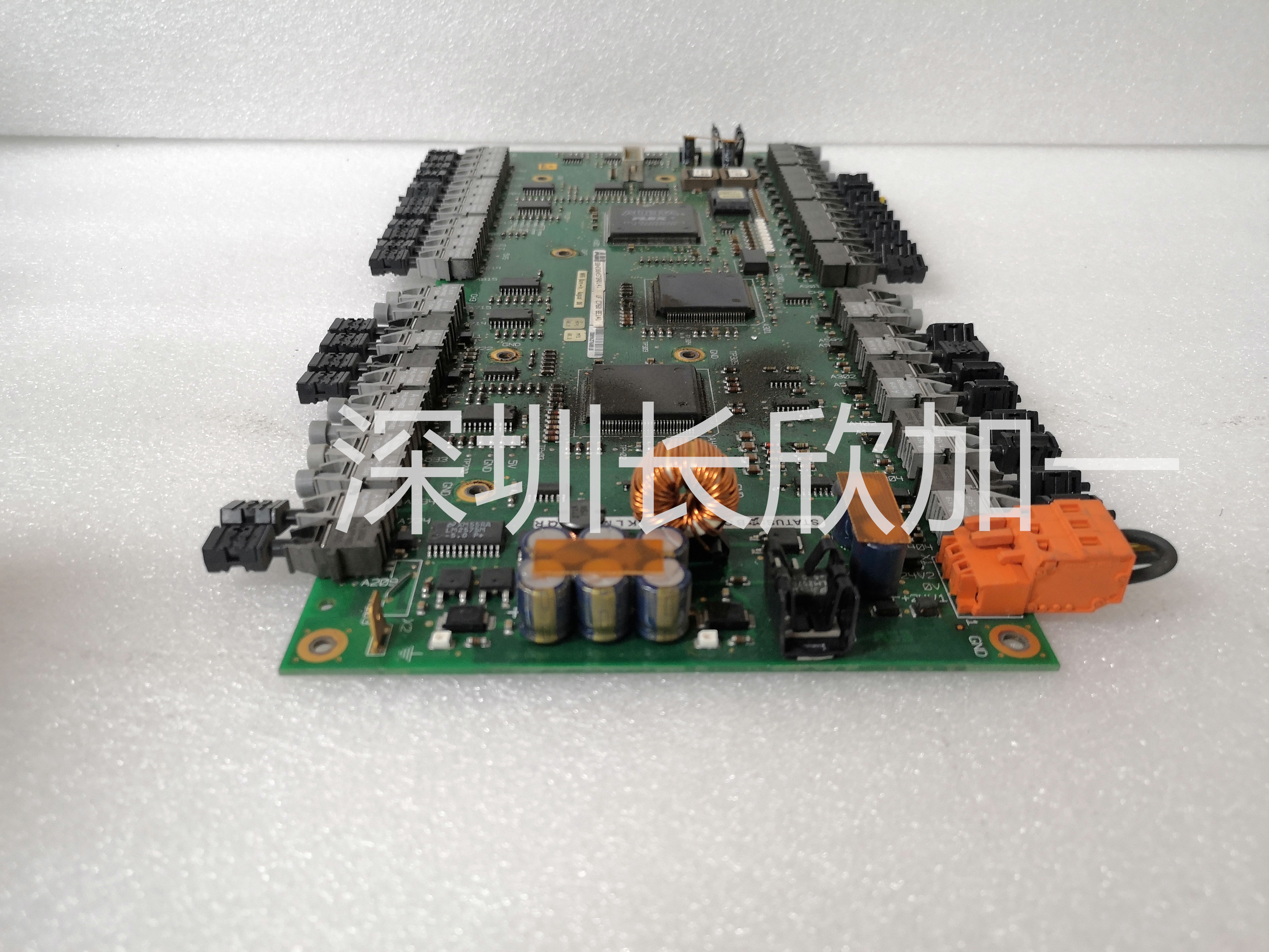 ABB UFC760BE141 3BHE004573R0141 (3).jpg